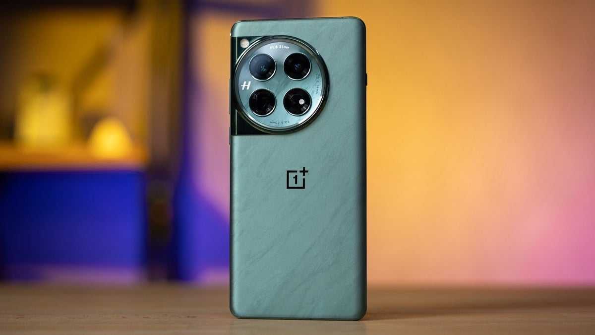 انتظار می رود OnePlus 13 از زوم بهتر و سنسور جدیدی برای دوربین فوق عریض خود بهره مند شودOnePlus 13 پشتیبانی از شارژ بی سیم را از دست خواهد داد