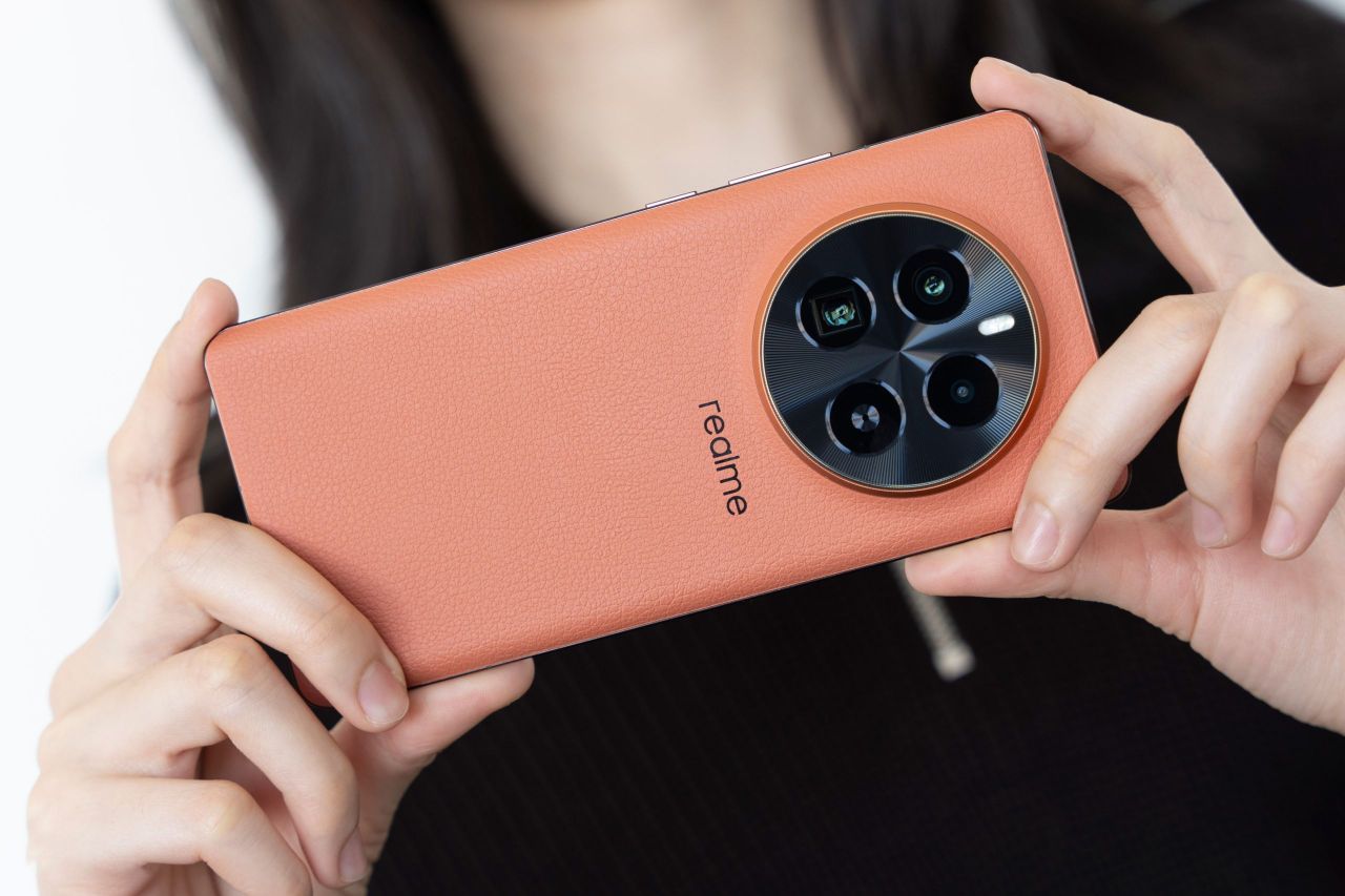 مشخصات ریلمی GT 7 Pro: نمایشگر 1.5K و 16 گیگابایت حافظه رم