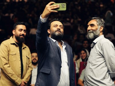 افتتاحیه«عطرآلود» در شیراز برگزار شد/تماشای یک دوست داشتنِ متفاوت