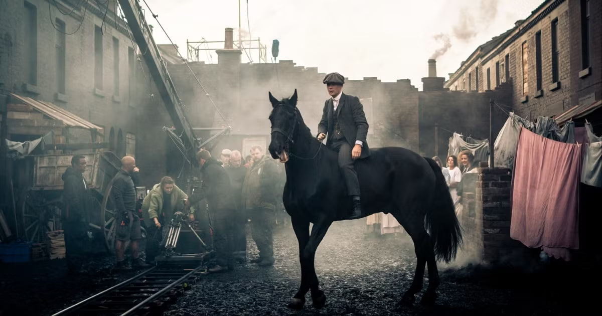 چرا فیلم Peaky Blinders نیامده محبوب است؟ چرا فیلم Peaky Blinders نیامده محبوب است؟