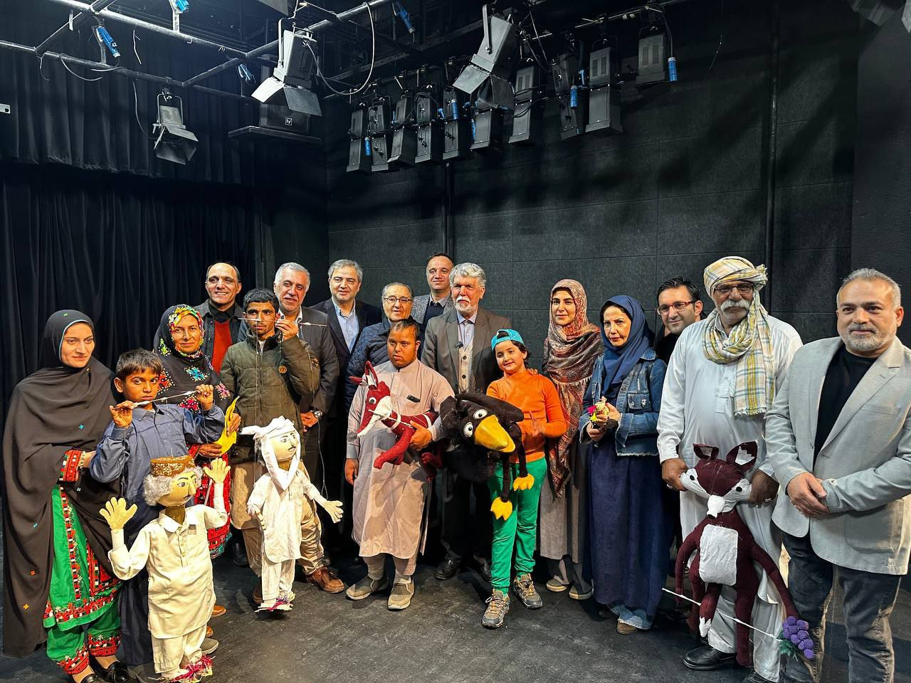وزیر فرهنگ: نمایش عروسکی ما یک هنر با طراوت و زنده است وزیر فرهنگ: نمایش عروسکی ما یک هنر با طراوت و زنده است