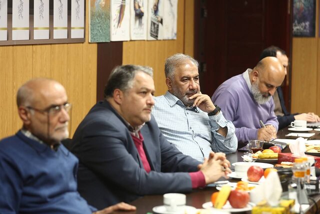 یک نشست در راستای جشنواره فیلم فجر یک نشست در راستای جشنواره فیلم فجر