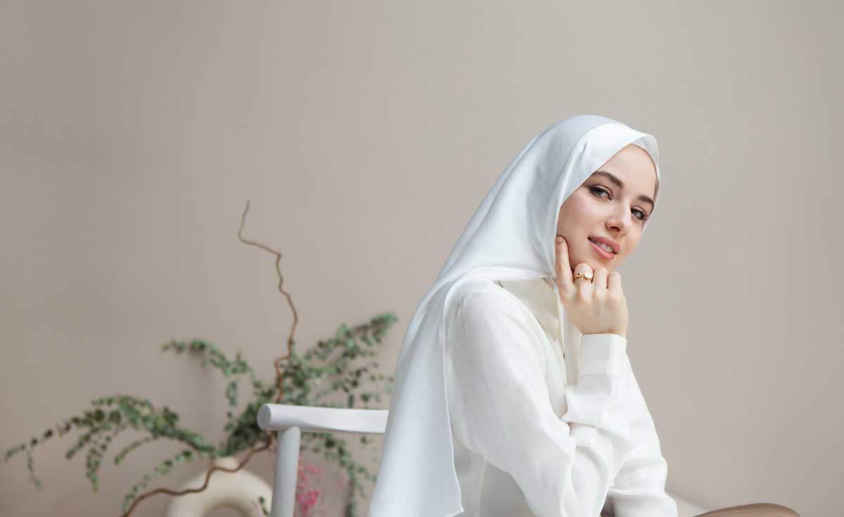 پوستی شاداب و درخشان با کرم های آبرسان حرفه ای مجله سلامت