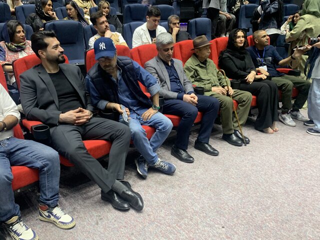 گلایه علی نصیریان: به دوران فیلم فارسی برگشتیم گلایه علی نصیریان: داریم به دوران فیلم فارسی برمی گردیم